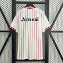 CAMISA DE BASEBOL DO ARSENAL 25/26 BRANCO E VERMELHO